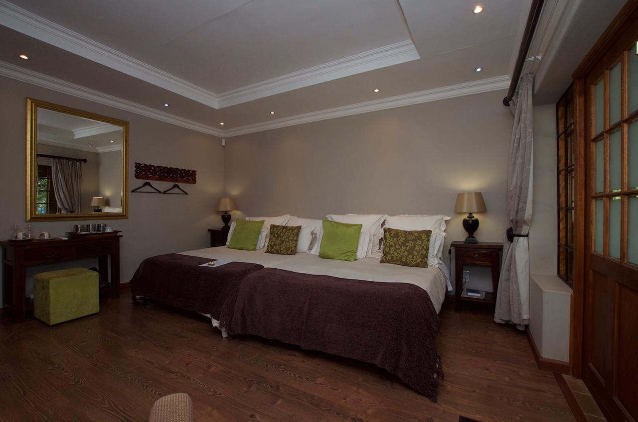 Tuskers Bush Lodge B&B Hartbeespoort Exterior photo