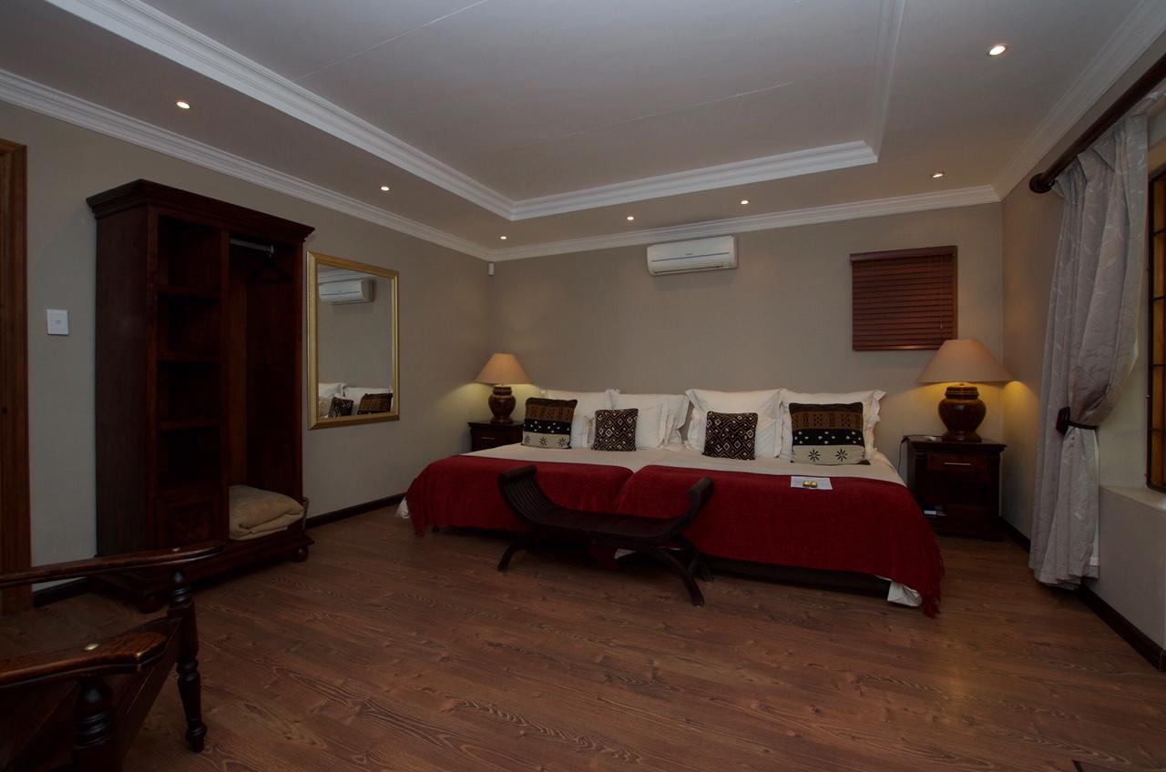 Tuskers Bush Lodge B&B Hartbeespoort Exterior photo