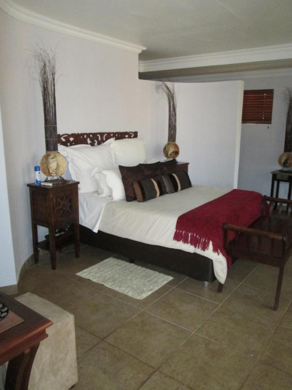 Tuskers Bush Lodge B&B Hartbeespoort Exterior photo