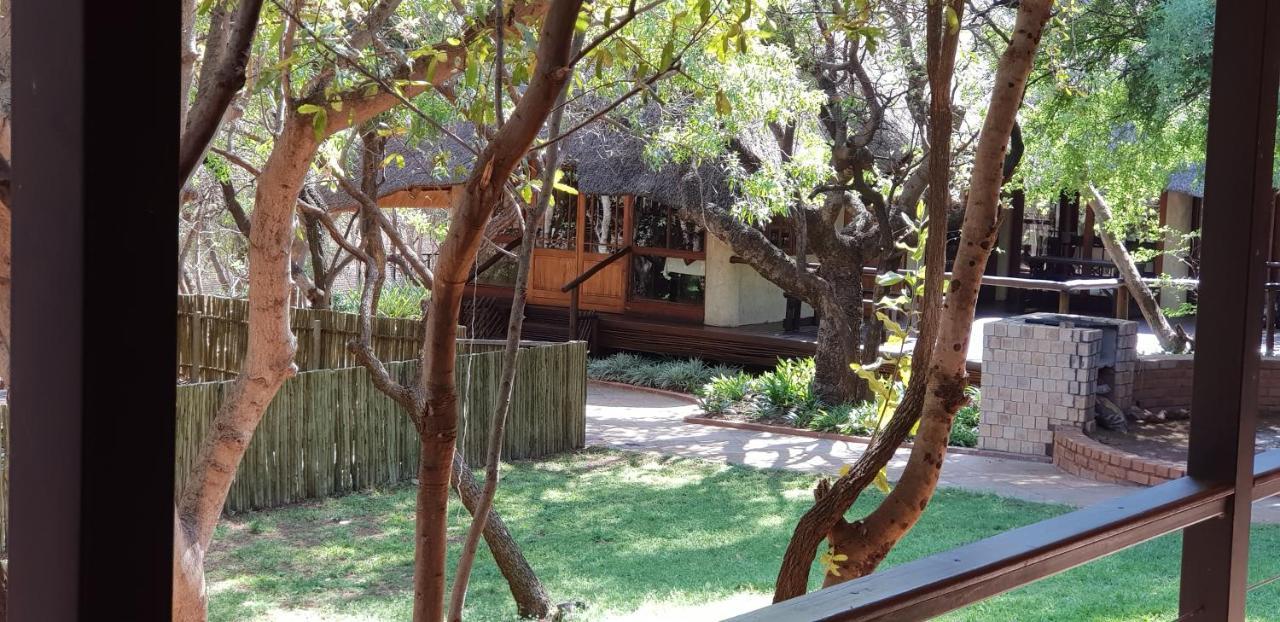 Tuskers Bush Lodge B&B Hartbeespoort Exterior photo