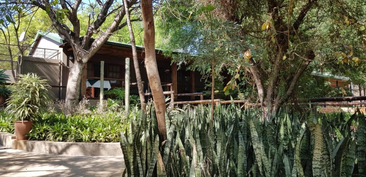 Tuskers Bush Lodge B&B Hartbeespoort Exterior photo