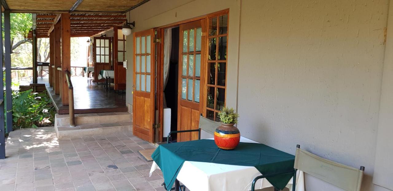 Tuskers Bush Lodge B&B Hartbeespoort Exterior photo