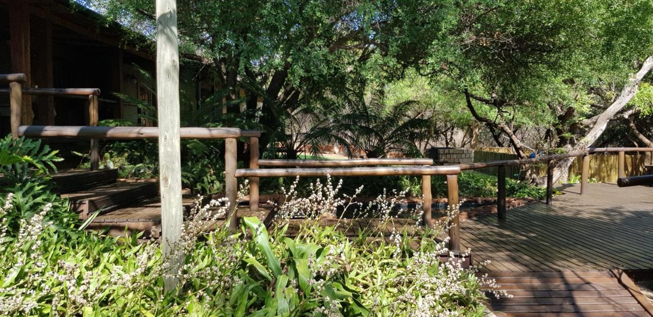 Tuskers Bush Lodge B&B Hartbeespoort Exterior photo