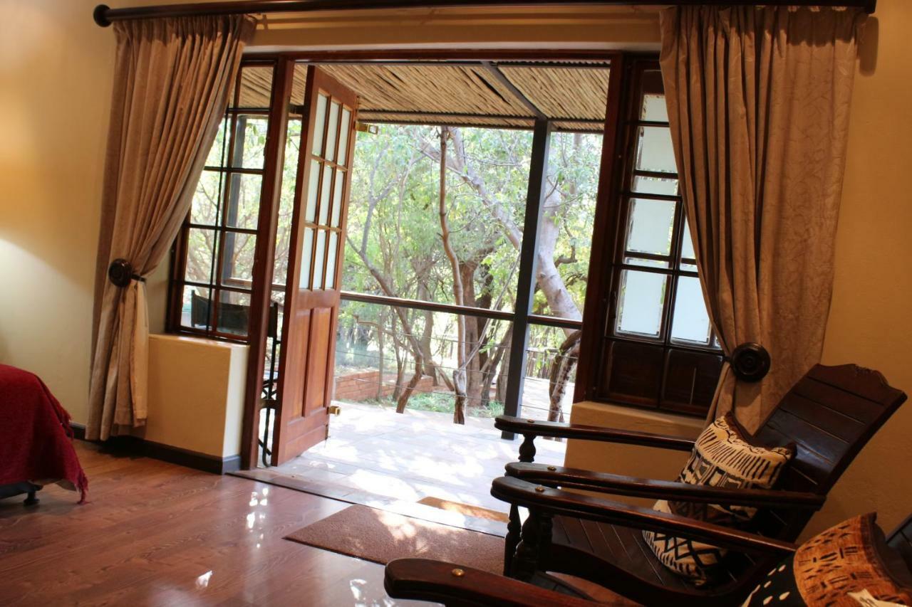 Tuskers Bush Lodge B&B Hartbeespoort Exterior photo